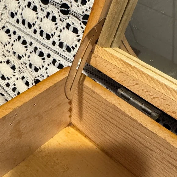 Hand-Carved Wooden Keepsake Box with Dovetail Corners, Scenic Inlay and Mirror - Picture 15 of 16